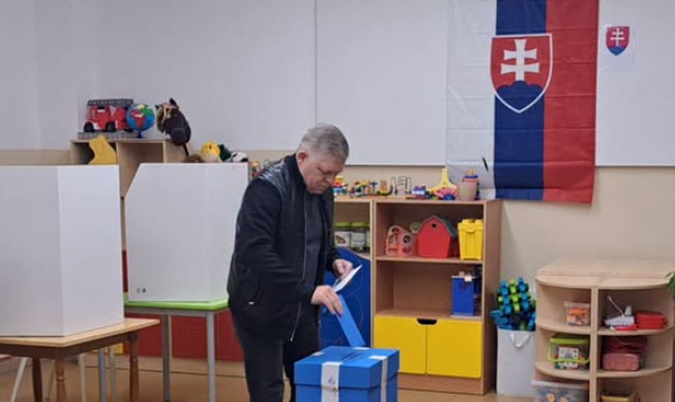 ONLINE: Premiér Róbert Fico a predseda Národnej rady Richard Raši už odvolili