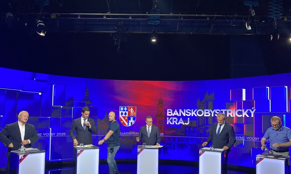 Od moderátora po bývalého župana. Sedem mužov chce viesť Banskobystrický kraj