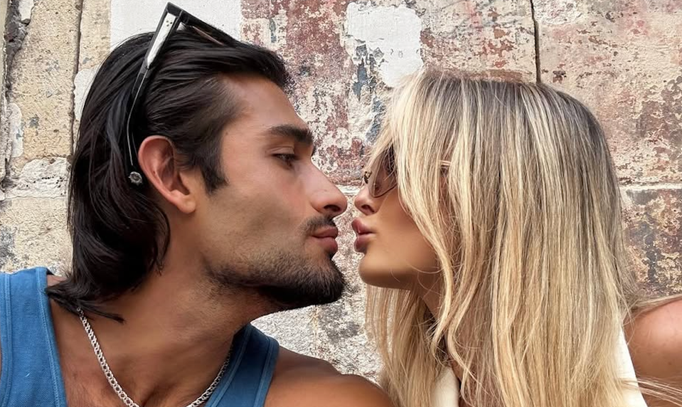 Exmanžel Britney Spears prehovoril: Vyjadril sa k jej liečbe a rovno ukázal sexi kosť po jeho boku!