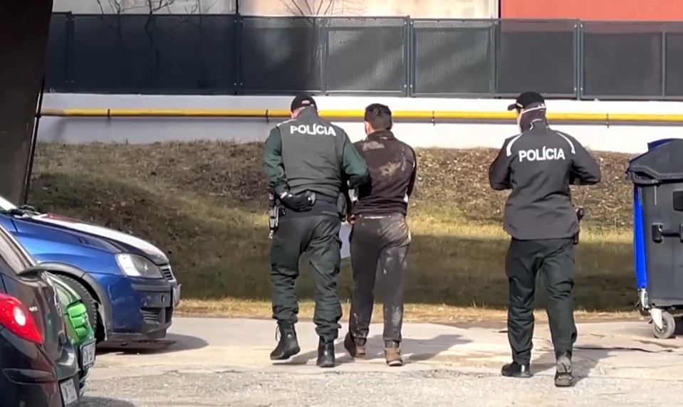 Vybavovanie rodinných účtov. Jozefa si nechali vo väzbe