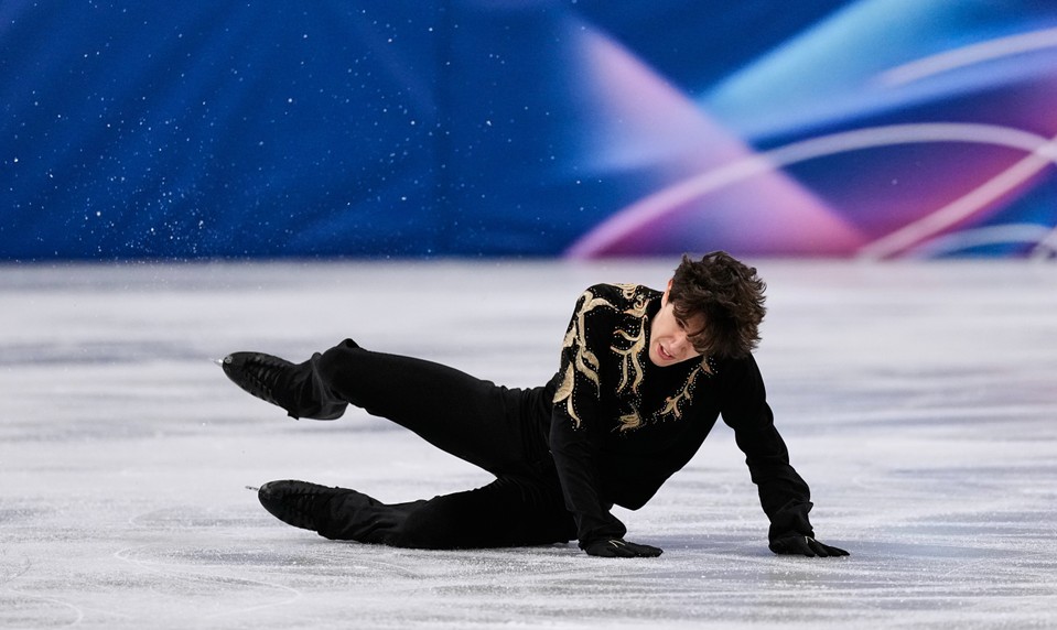 Adam HAGARA vo finále voľných jázd dvakrát spadol