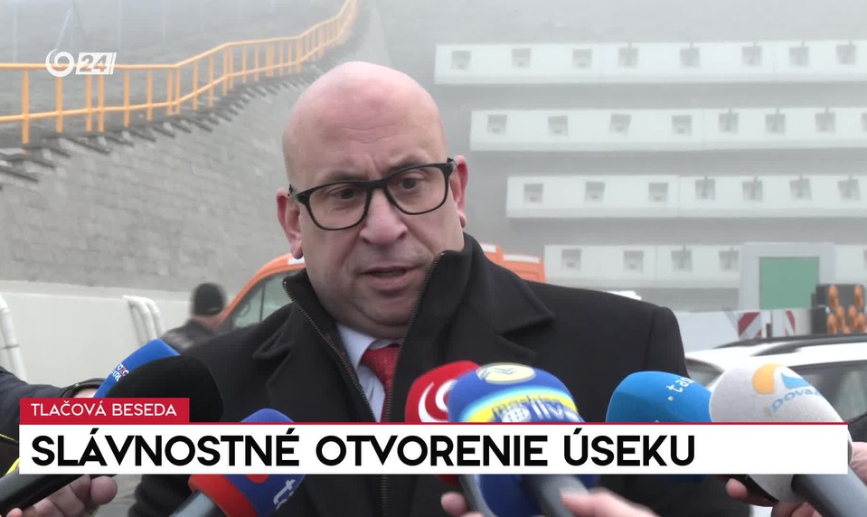 Otvárajú tunel Višňové. Vodičom má ušetriť aspoň pol hodinu