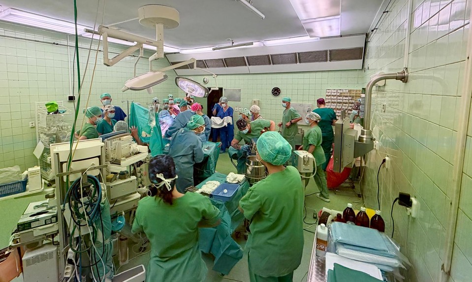 Slovenská medicína čelí raritnej výzve: Po 17 rokoch sa u nás narodili siamské dvojičky