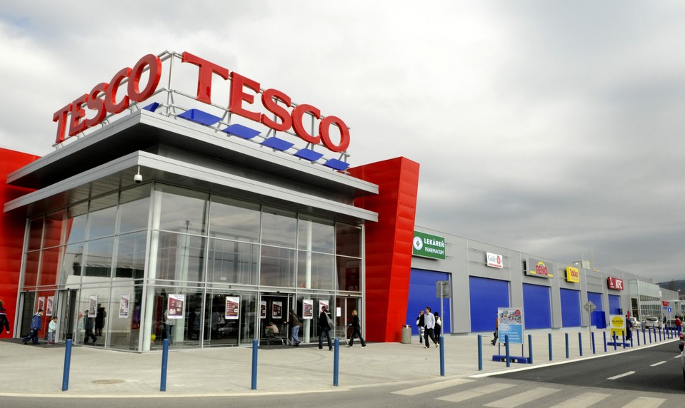 Tesco údajne zvažuje predaj prevádzok v strednej Európe vrátane Slovenska