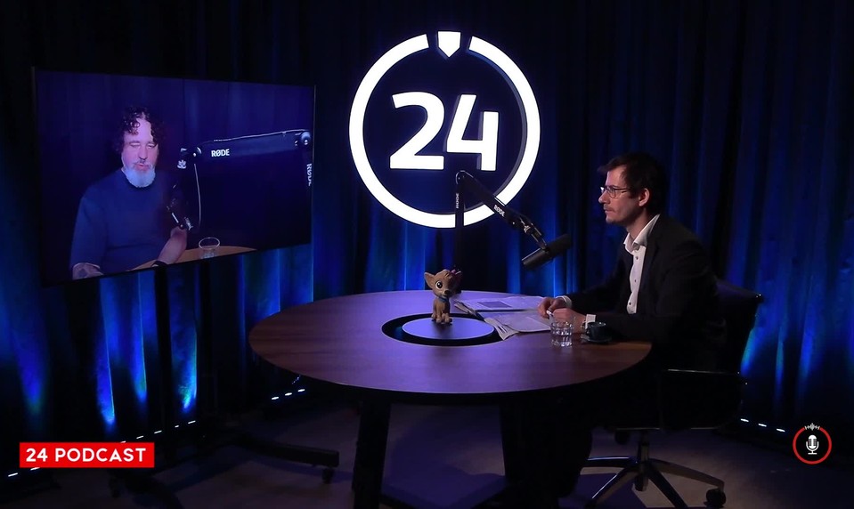 Sme v kaviarni: Fakle, vidly a povraz