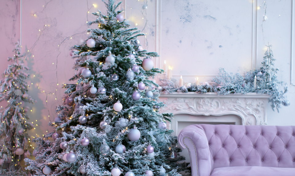 Top farba Vianoc 2025: Jemný odtieň, ktorý mení sviatočnú výzdobu na modernú rozprávku