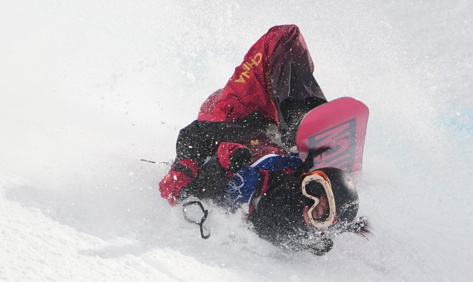 Mrazivý okamih na U-rampe! Po nezvládnutom triku pád na hlavu