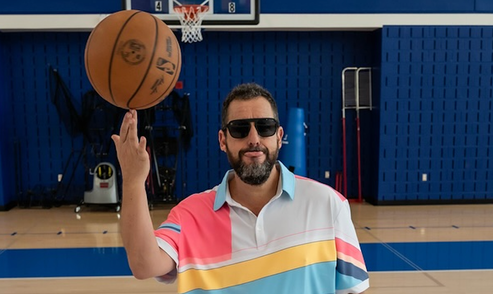 Taylor a Travisa oddal hviezdny Adam Sandler! TOTO je zásadná rada, ktorú dal mladomanželom!