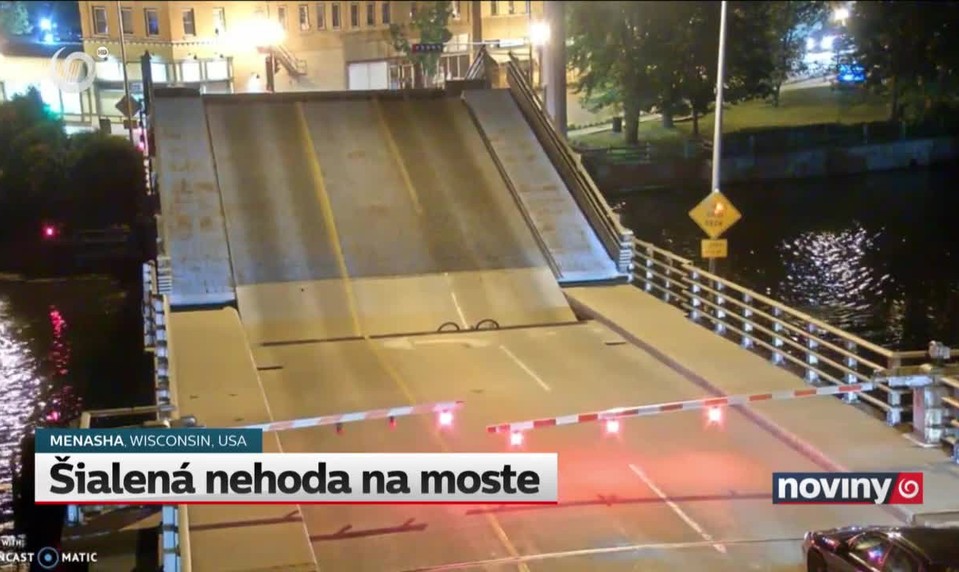Šialená nehoda na moste