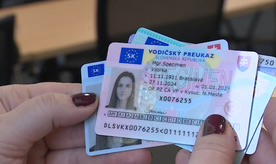 Niektorým občianskym preukazom čoskoro skončí dôležitá funkcia. Vieme, či si ho musíte vymeniť
