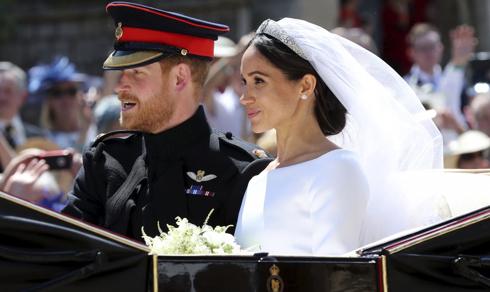 TOTO nemalo nikdy uniknúť! Drsné slová princa Filipa po Harryho svadbe s Meghan!