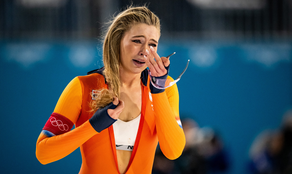 Nová kráľovná olympijských hier! Rýchlokorčuliarka Jutta Leerdam zlomila kliatbu a pobláznila svet!