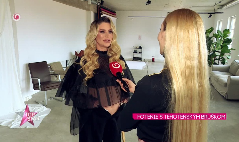FOTENIE S TEHOTENSKÝM BRUŠKOM