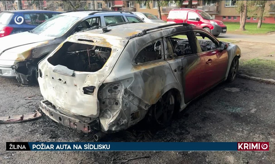 POŽIAR AUTA NA SÍDLISKU