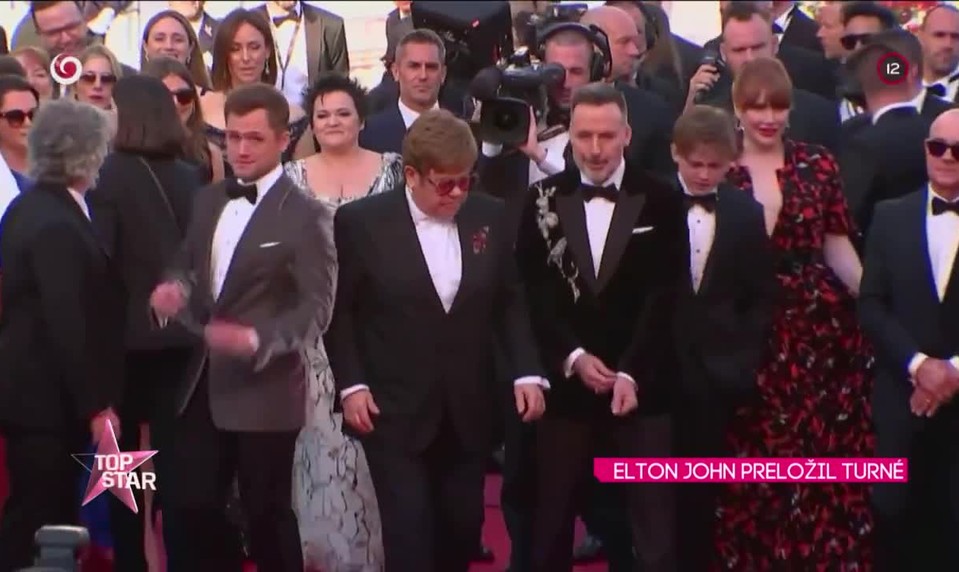 ELTON JOHN PRELOŽIL TURNÉ