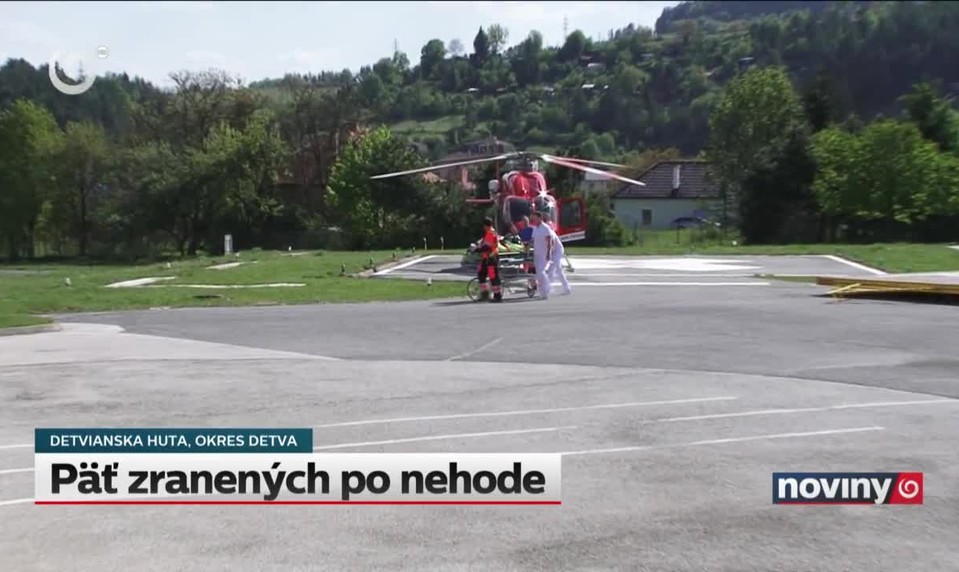 Päť zranených po nehode