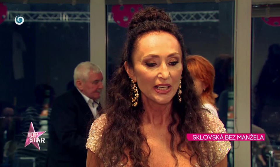 Sklovská bez manžela