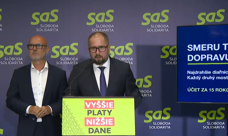 SaS: Smeru treba zobrať rezort dopravy. „Aj pyramídy sa stavali kratšie ako Višňové“