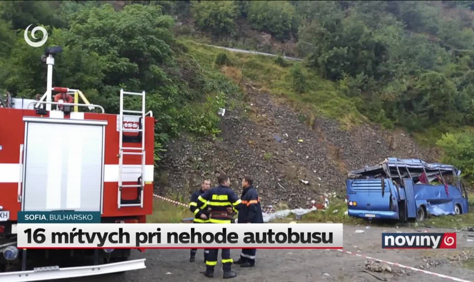 16 mŕtvych pri nehode autobusu