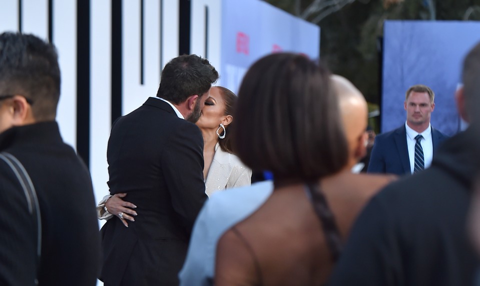 Do tretice všetko dobré? Medzi Jennifer Lopez a Benom Affleckom to opäť iskrí