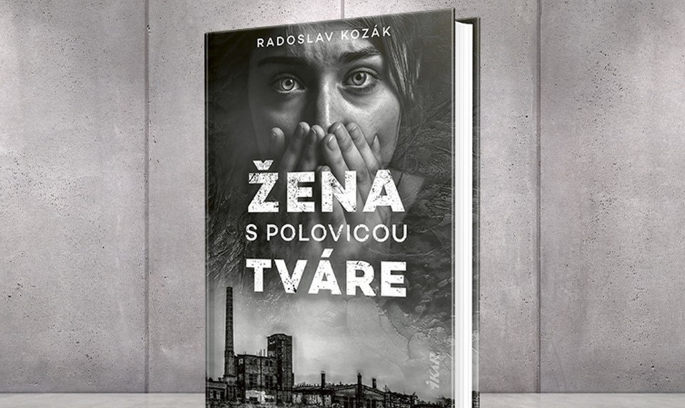 Ulica dostane všetkých: Žena s polovicou tváre skúma hranice ľudskej bolesti