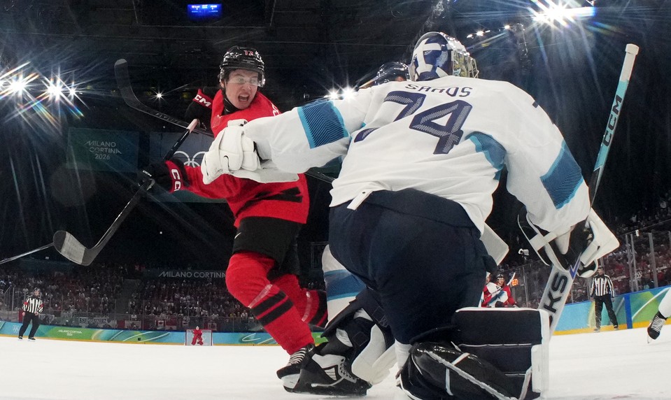 Kanada znižuje na 1:2