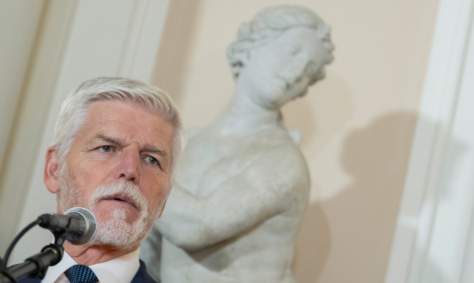 Ústavný súd nariadil českej vláde, aby zabezpečila účasť prezidenta Pavla na summite NATO