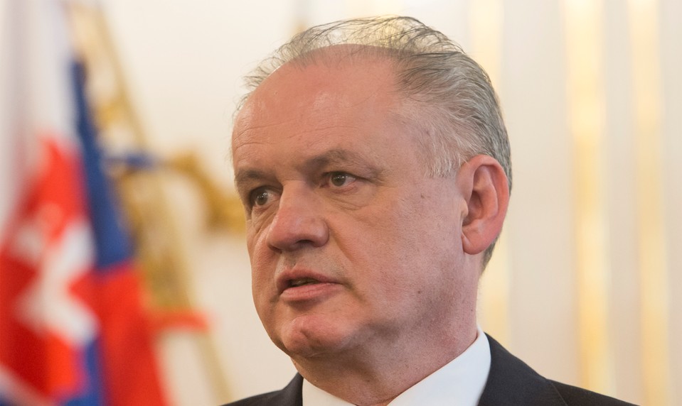 Exprezident Kiska mal nehodu. Na lesnej ceste spadol na bicykli