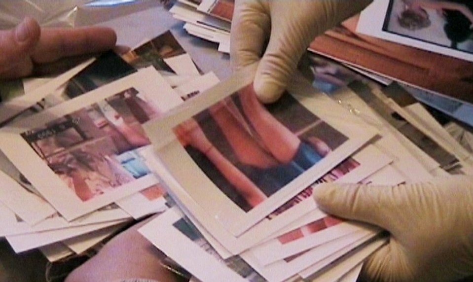 Polícia zadržala 100 mužov podozrivých z pedofílie a detskej pornografie