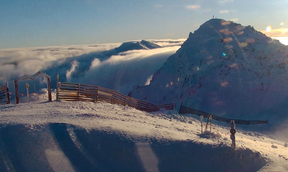Vysoká rýchlosť a fatálny náraz. V Jasnej zahynul mladý lyžiar