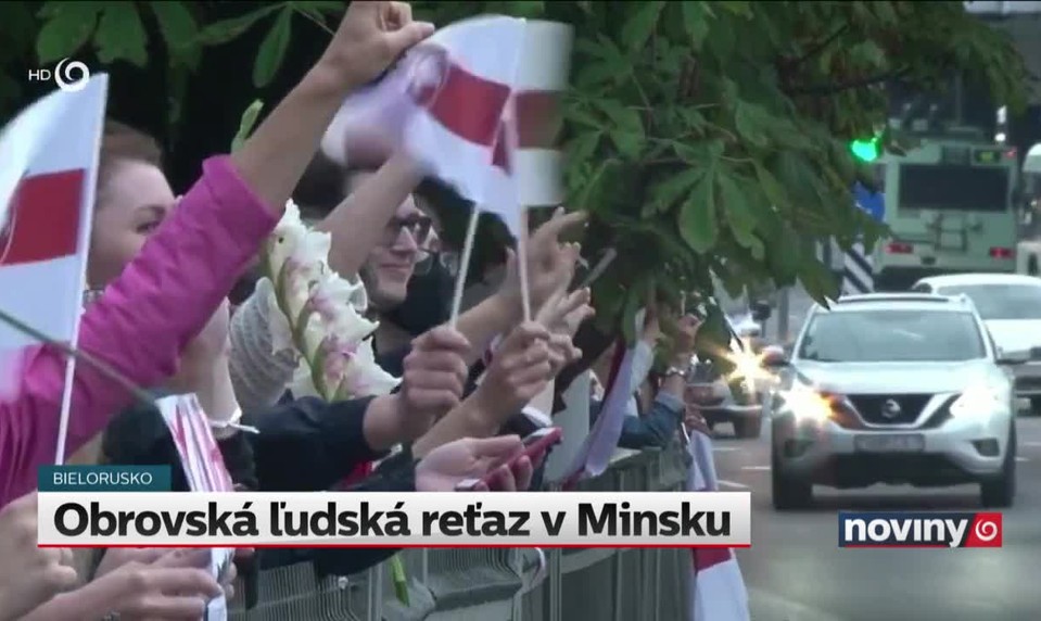 Obrovská ľudská reťaz v Minsku