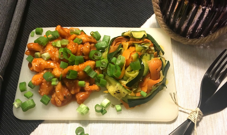 Ohňostroj chutí na tanieri. Čínske kura ulahodí chuťou a okúzli farbami