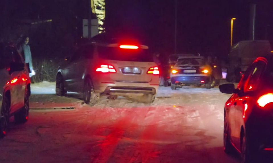 Centrum mesta sa zmenilo na klzisko: Poľadovica potrápila vodičov aj chodcov