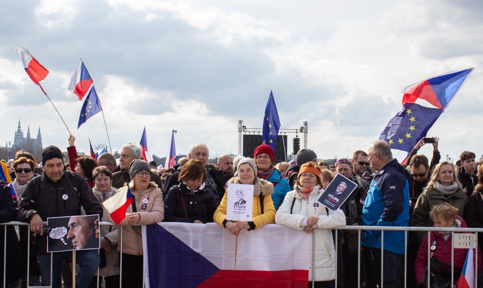 Česko: Podpredsedníčka Senátu kritizuje presun ľudskoprávnej agendy. Hovorí o "nedomyslenej deštrukcii"