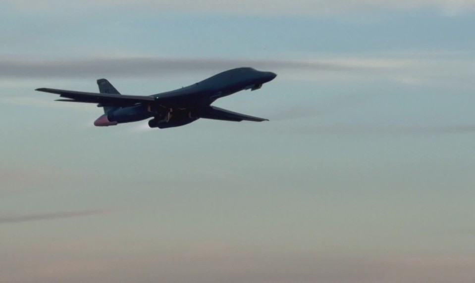 USA po možnom teroristickom útoku stiahli svoje bombardéry z britskej leteckej základne