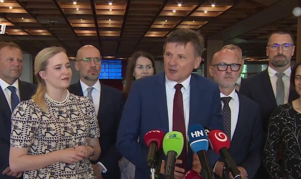 Tlačová beseda strany SaS pred schôdzou NR SR