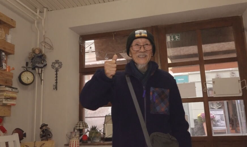 Predal dom, odišiel do vojny a varí pre druhých. Príbeh 77-ročného Fumiho dojme aj vás