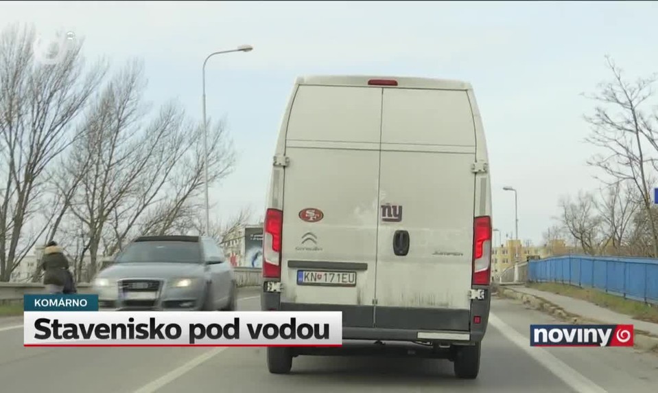 Stavenisko pod vodou