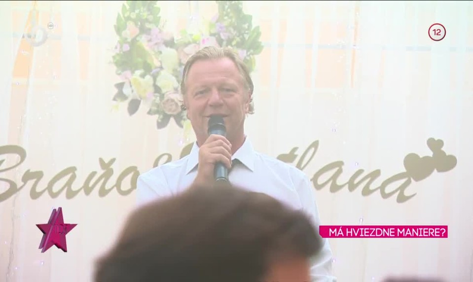 MÁ HVIEZDNE MANIERE?