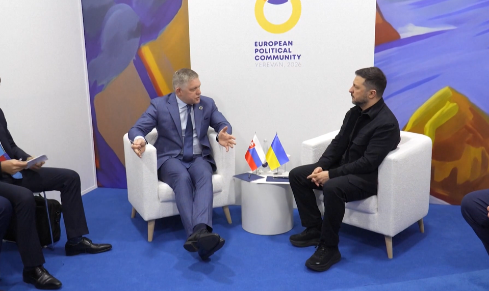 Zelenskyj sa stretol s Ficom. Lídri rokovali o spolupráci aj členstve v EÚ