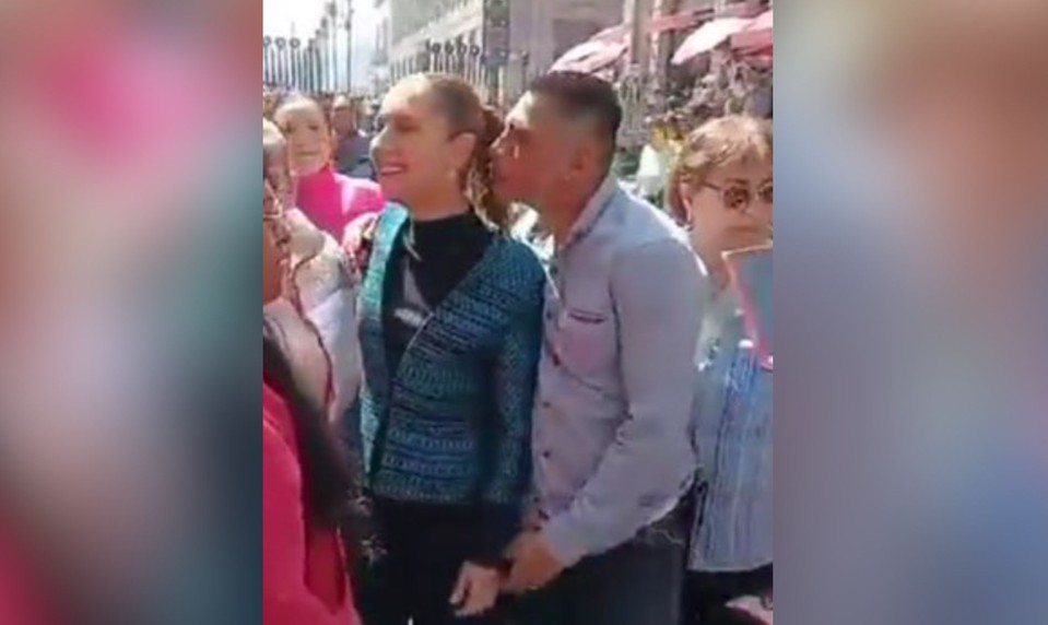 Zatkli muža, ktorý mal obťažovať prezidentku