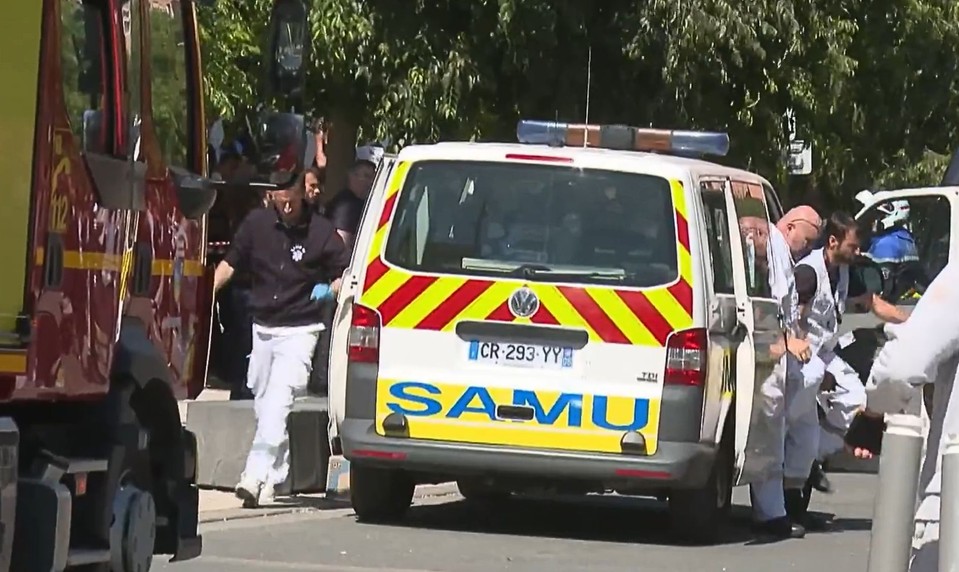 Dvaja ľudia zahynuli pri streľbe vo Francúzsku. Polícia hovorí o drogovej vojne