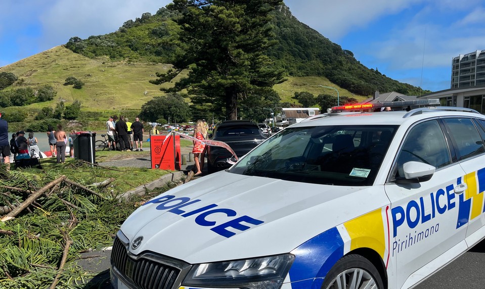 Záchranári na Novom Zélande pátrajú po zosuve pôdy po niekoľkých nezvestných