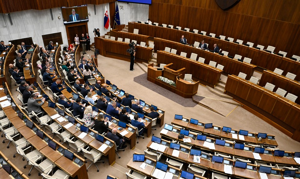 Poslanci definitívne schválili nový Občiansky zákonník