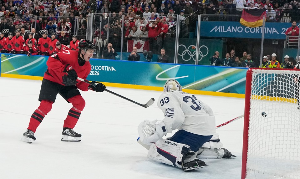 Kanada sa bavila hokejom, Francúzom strelila OSEM gólov