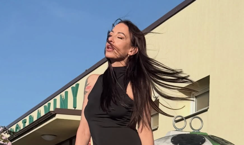 Hanychová dostala fanúšičky do kolien! TÝMTO prekvapila a získala si srdcia!