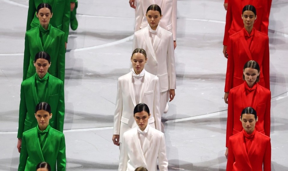 Otvárací ceremoniál ZOH 2026 ukázal silu talianskeho minimalizmu: Pocta legende módy!