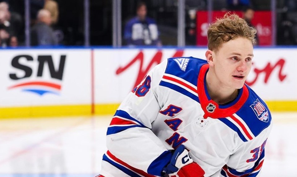 SÝKORA debutoval v NHL s číslom 38