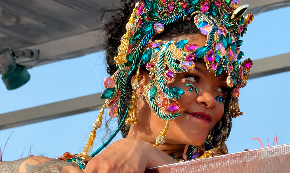 Iba nedávno porodila a už chce štvrté bábo? Rihanna s manželom predviedli poriadne nemravný tanec!