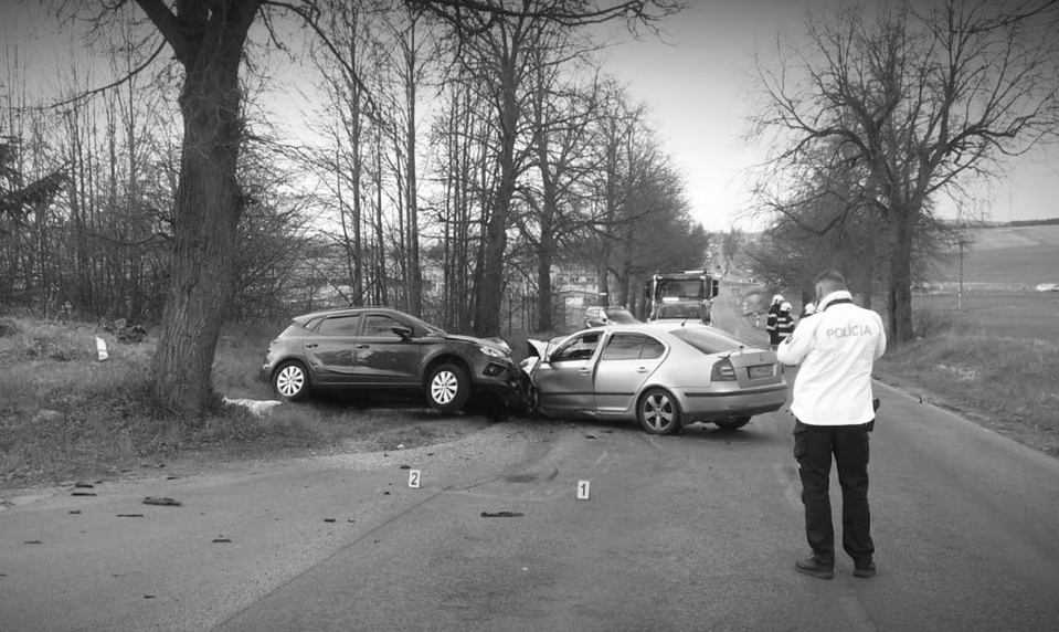 Predbiehanie skončilo tragédiou: V Poprade zomrel vodič (54†) pri čelnej zrážke